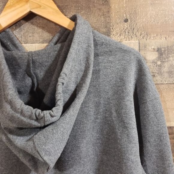 Cold Crush NWT "Strong like my coffee" graphic tie front hooded sweatshirt small - Picture 6 of 9